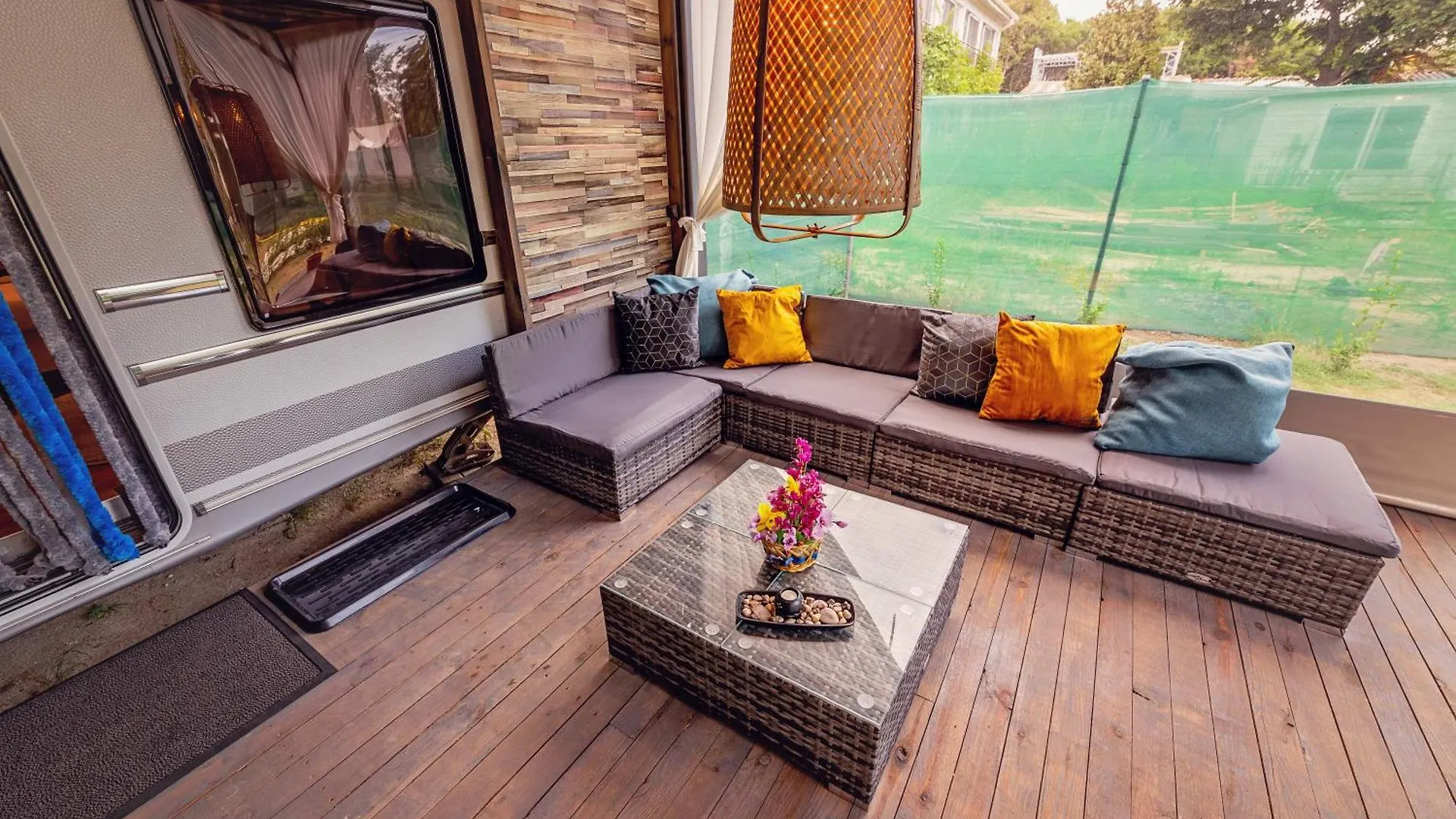 Каравани Avi Iris Фичоза Hotel Varna Campsite