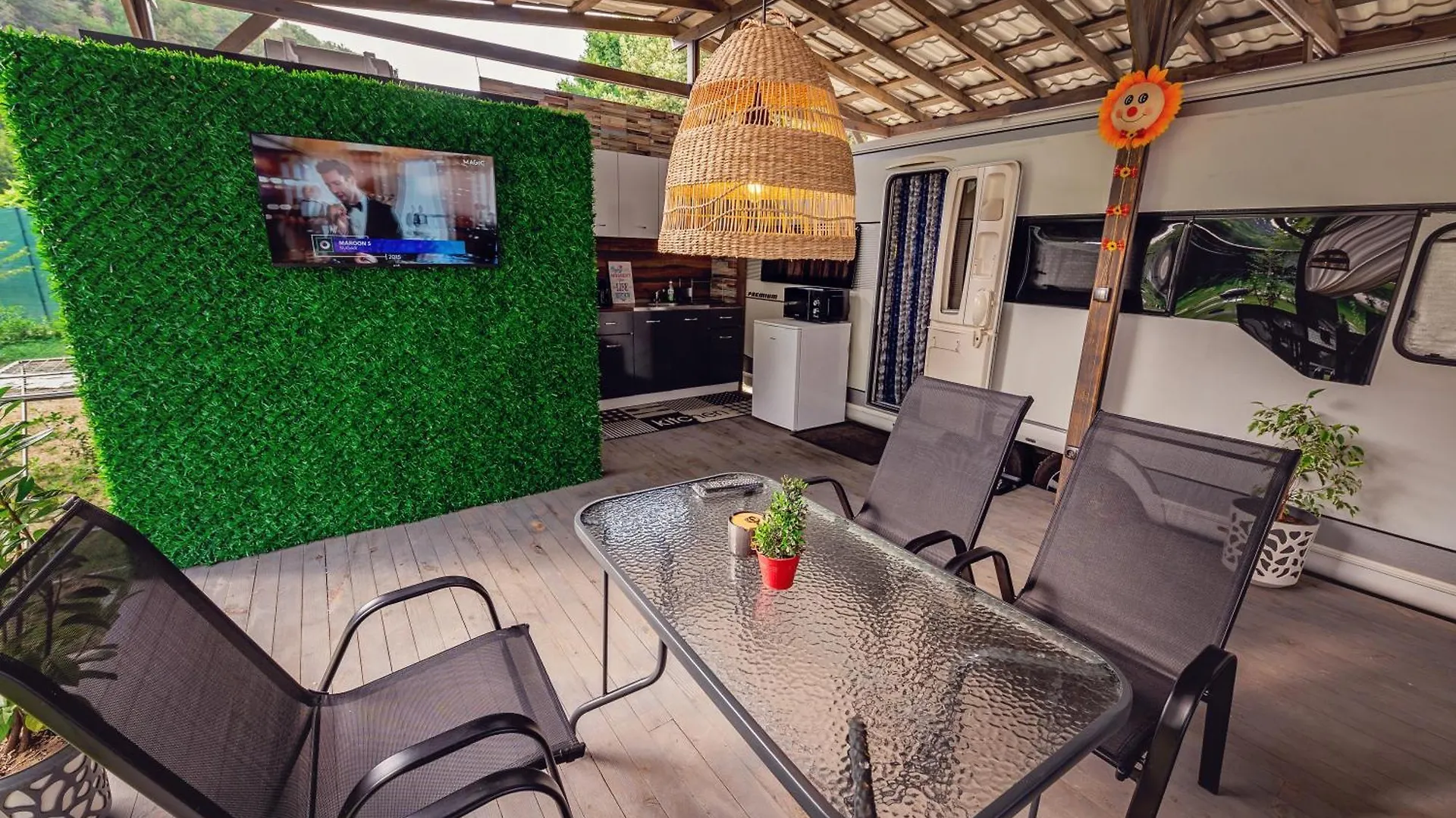 Каравани Avi Iris Фичоза Hotel Varna