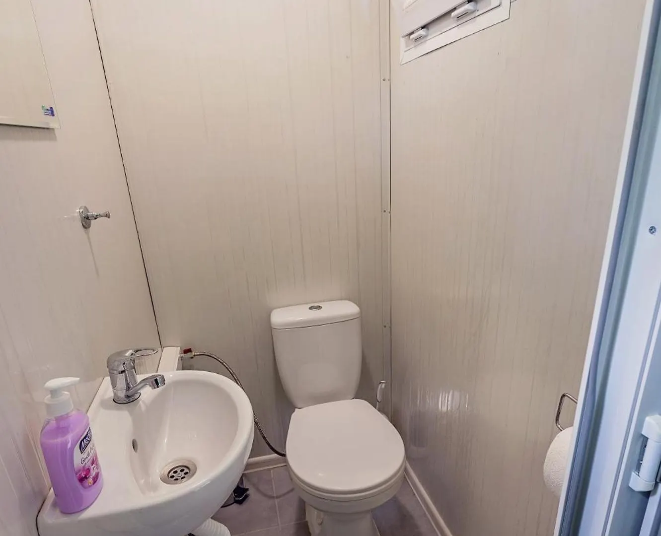 Каравани Avi Iris Фичоза Hotel Varna